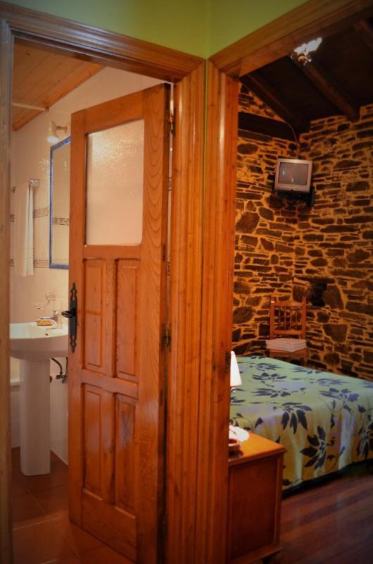 Casa Freixe Apartamentos Rurales サンタ・エウラリア・デ・オスコス エクステリア 写真