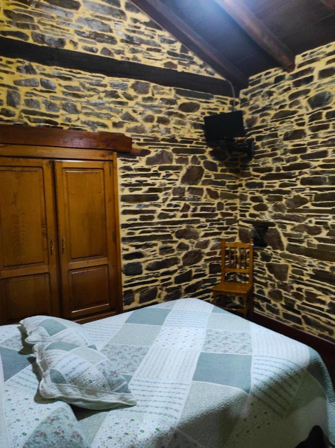 Casa Freixe Apartamentos Rurales サンタ・エウラリア・デ・オスコス エクステリア 写真