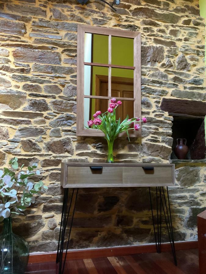 Casa Freixe Apartamentos Rurales サンタ・エウラリア・デ・オスコス エクステリア 写真