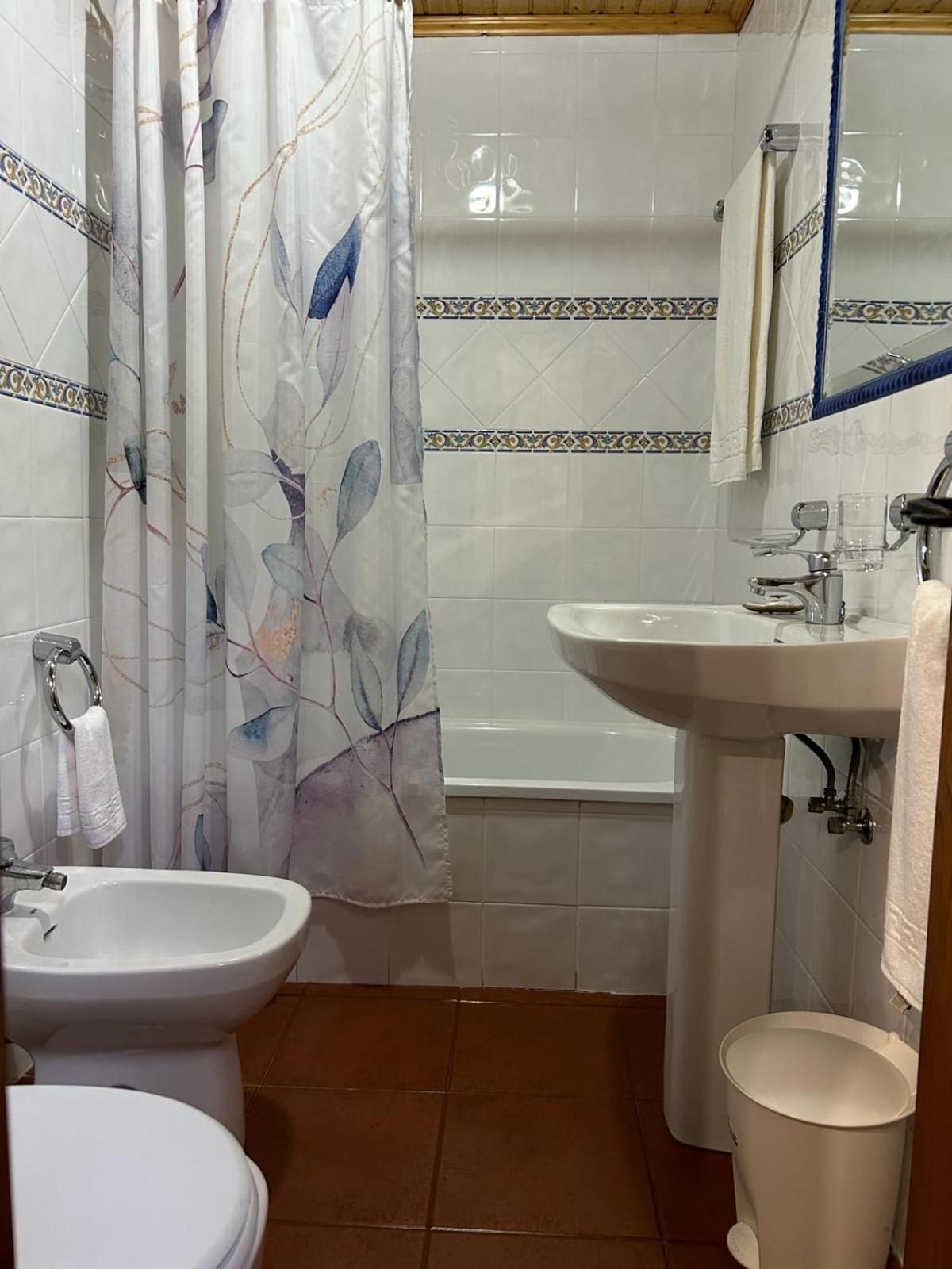 Casa Freixe Apartamentos Rurales サンタ・エウラリア・デ・オスコス エクステリア 写真