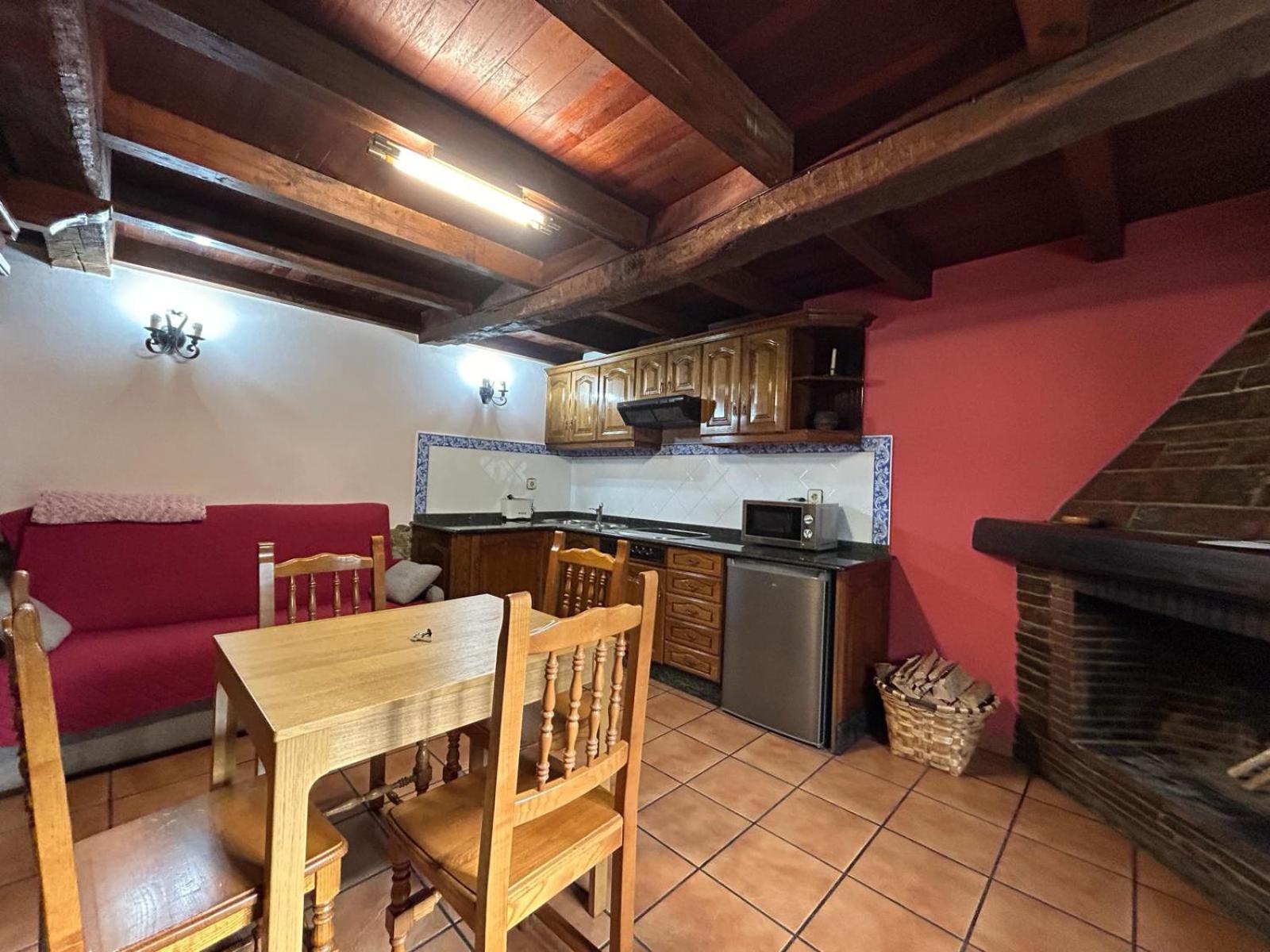 Casa Freixe Apartamentos Rurales サンタ・エウラリア・デ・オスコス エクステリア 写真